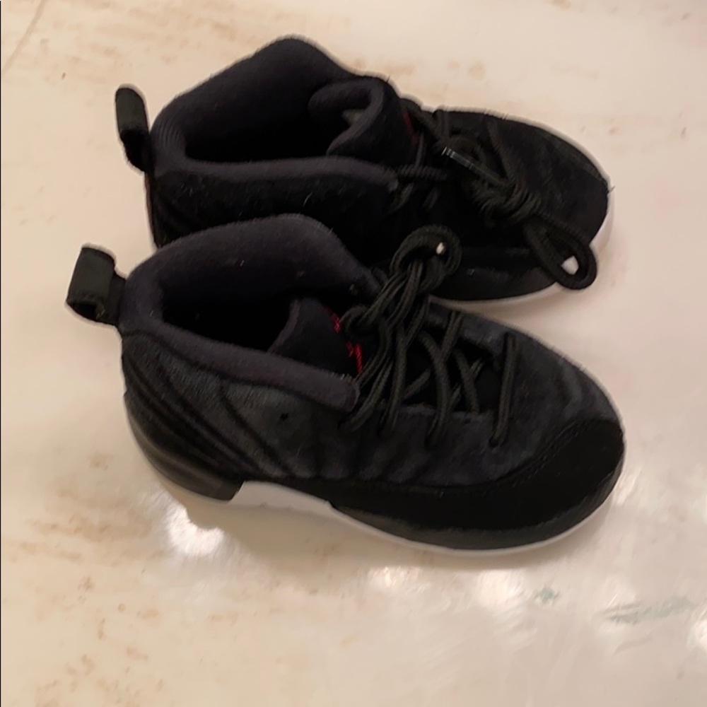 Retro12 - Picture 4 of 4